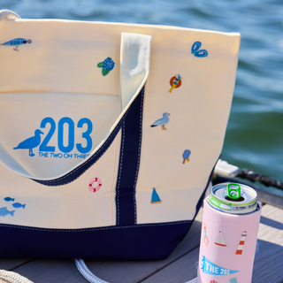 203 Coastal Icon Beach Tote